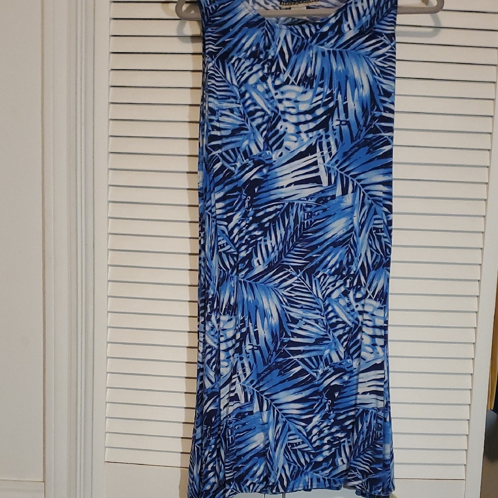 Blue Leaf Print Sleeveless Dress